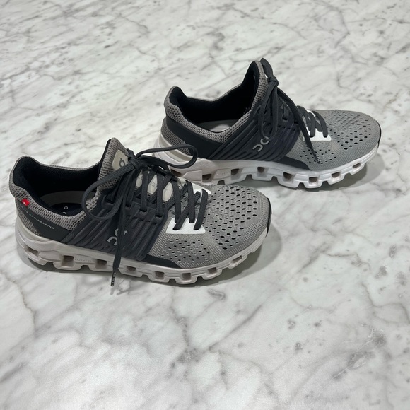 On Cloudswift Shoe - Picture 2 of 8